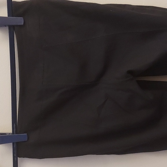 SOMA Smoothing Faux Leather Ponte Leggings - Picture 6 of 10